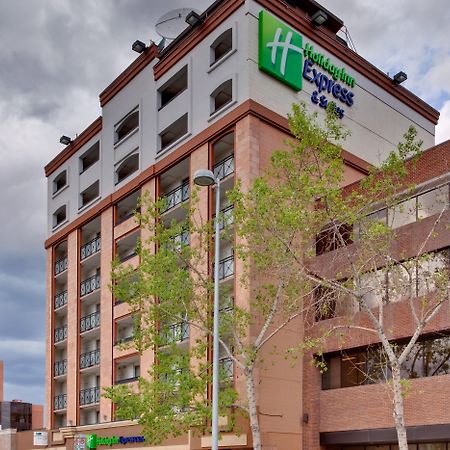 Holiday Inn Express And Suites Calgary By Ihg Kültér fotó