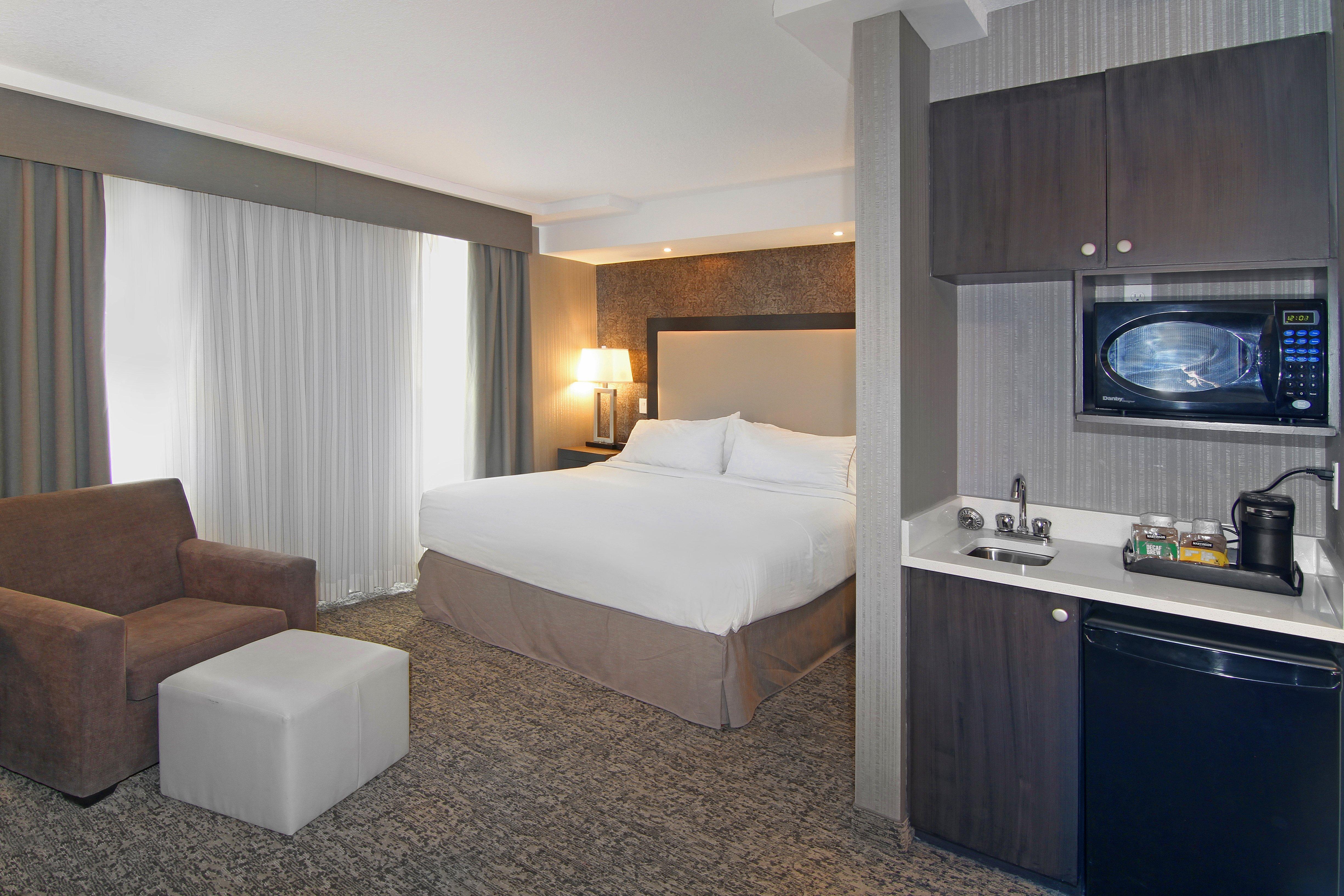 Holiday Inn Express And Suites Calgary By Ihg Kültér fotó