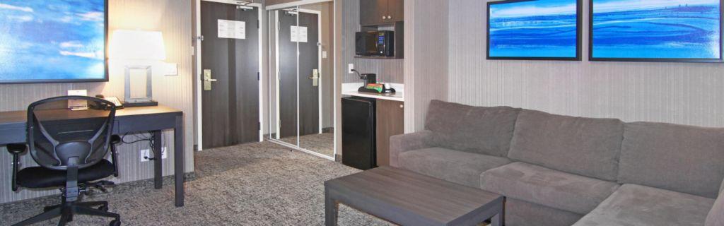 Holiday Inn Express And Suites Calgary By Ihg Kültér fotó