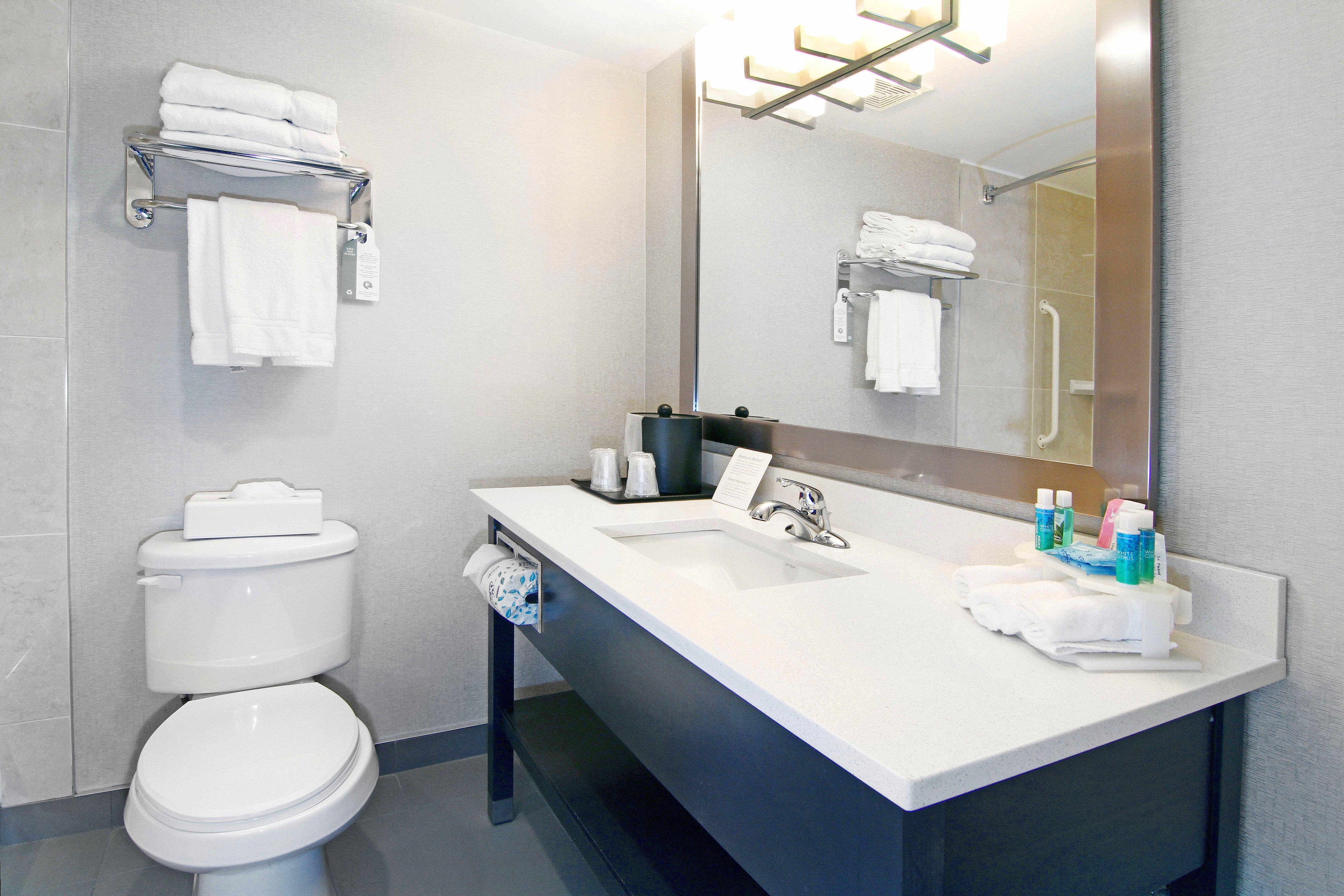 Holiday Inn Express And Suites Calgary By Ihg Kültér fotó