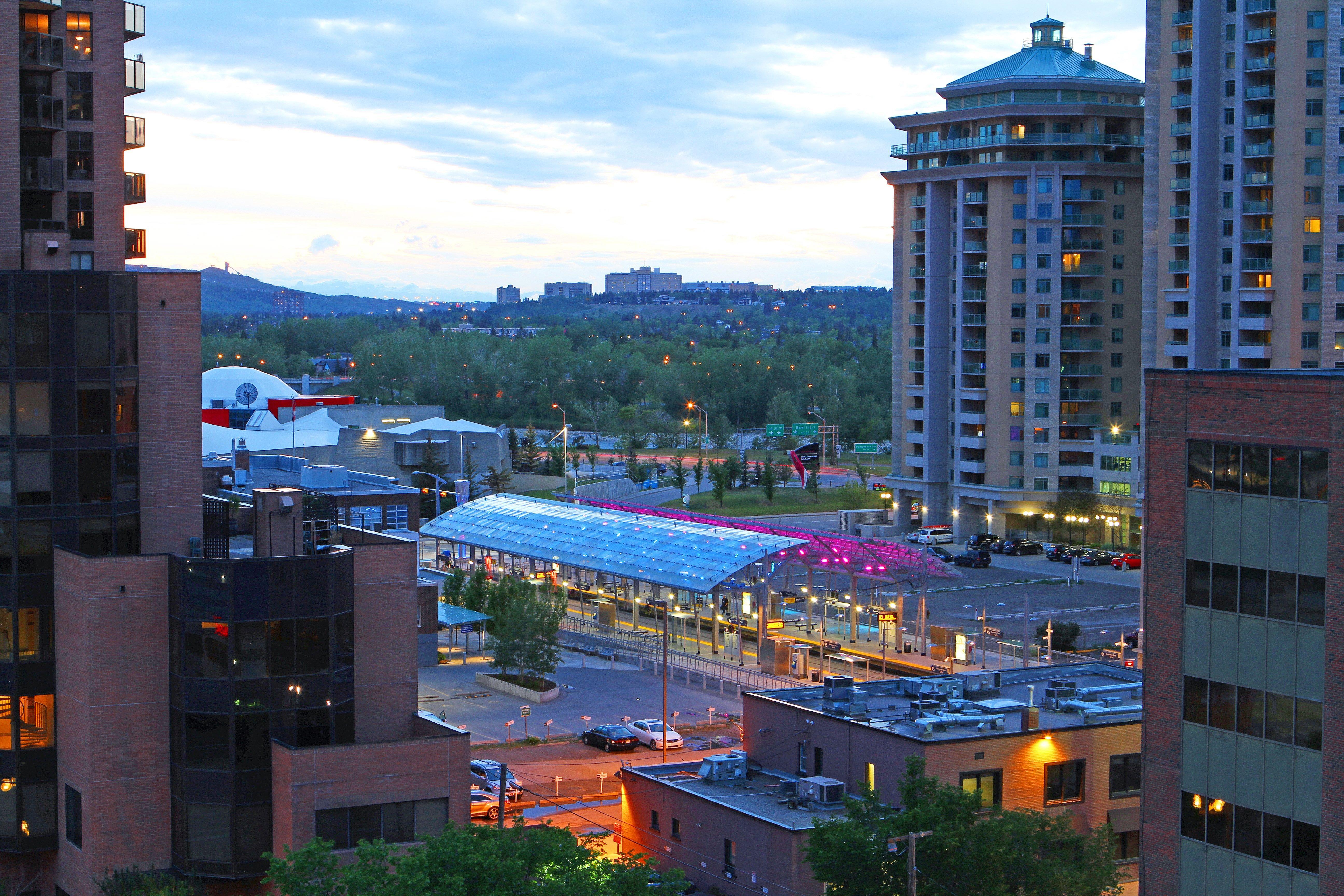 Holiday Inn Express And Suites Calgary By Ihg Kültér fotó