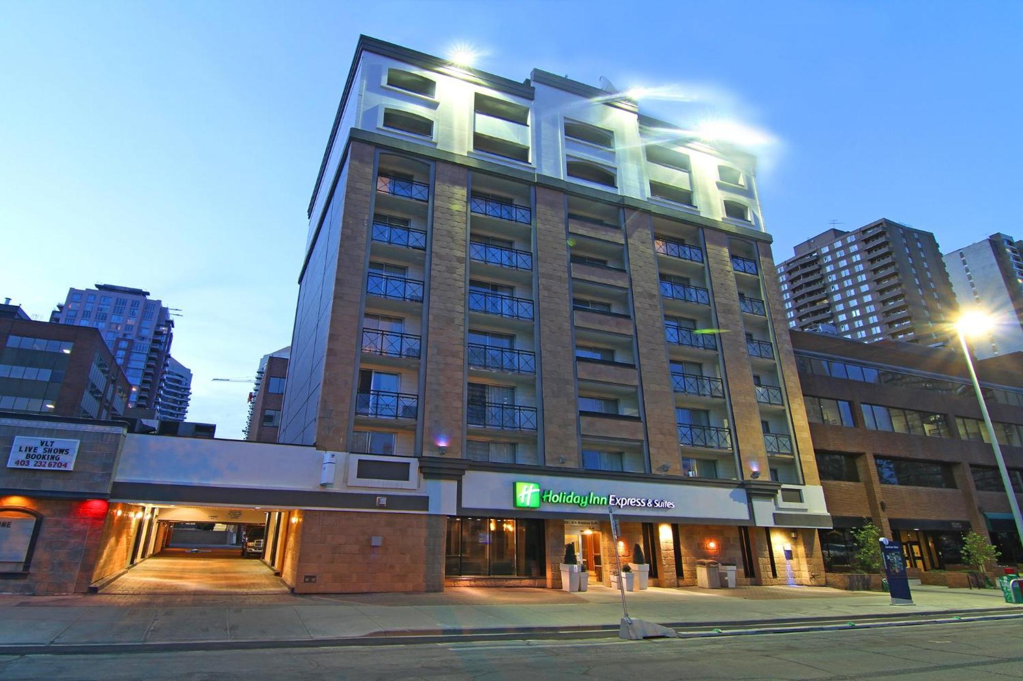Holiday Inn Express And Suites Calgary By Ihg Kültér fotó