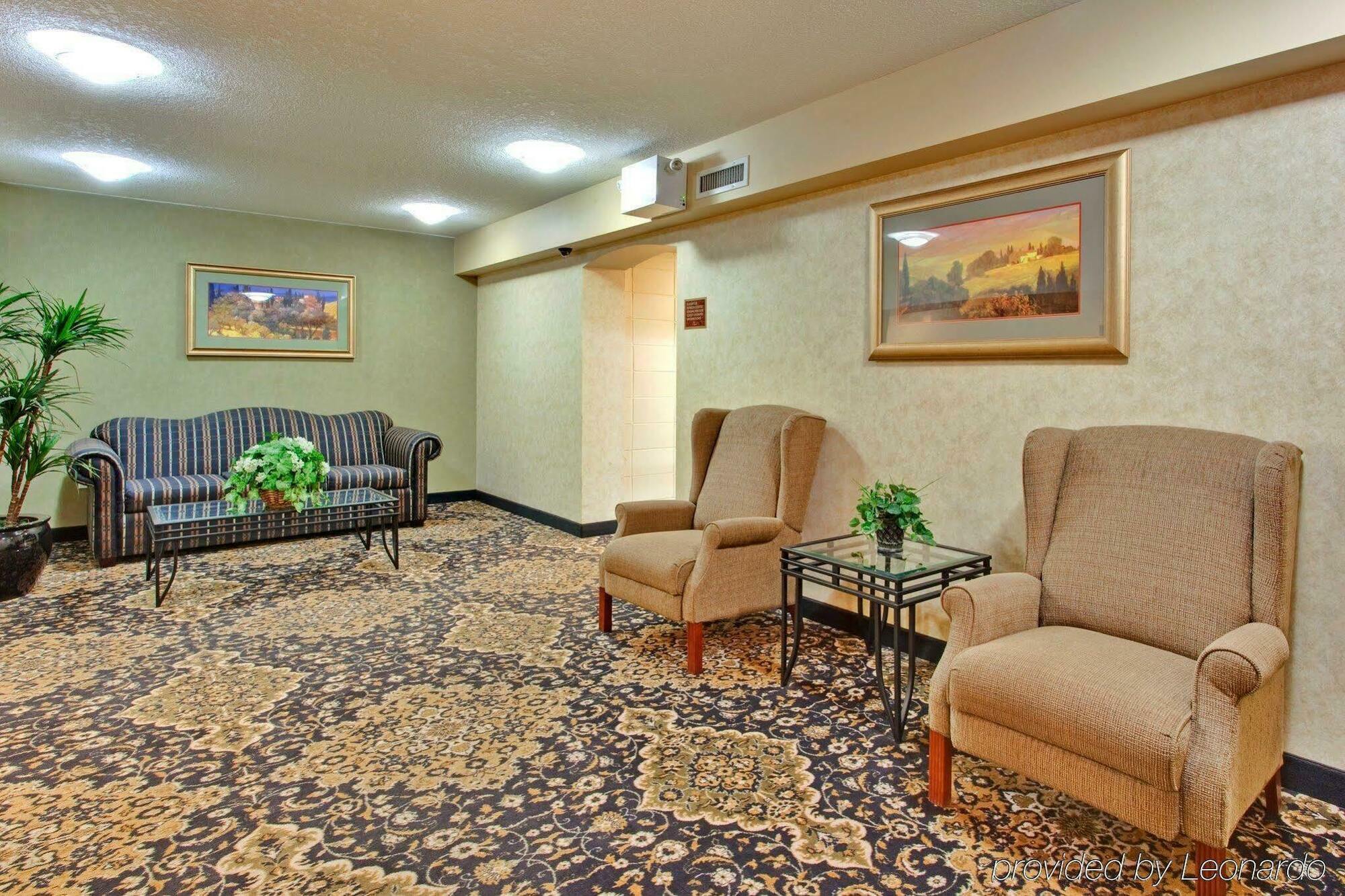 Holiday Inn Express And Suites Calgary By Ihg Kültér fotó